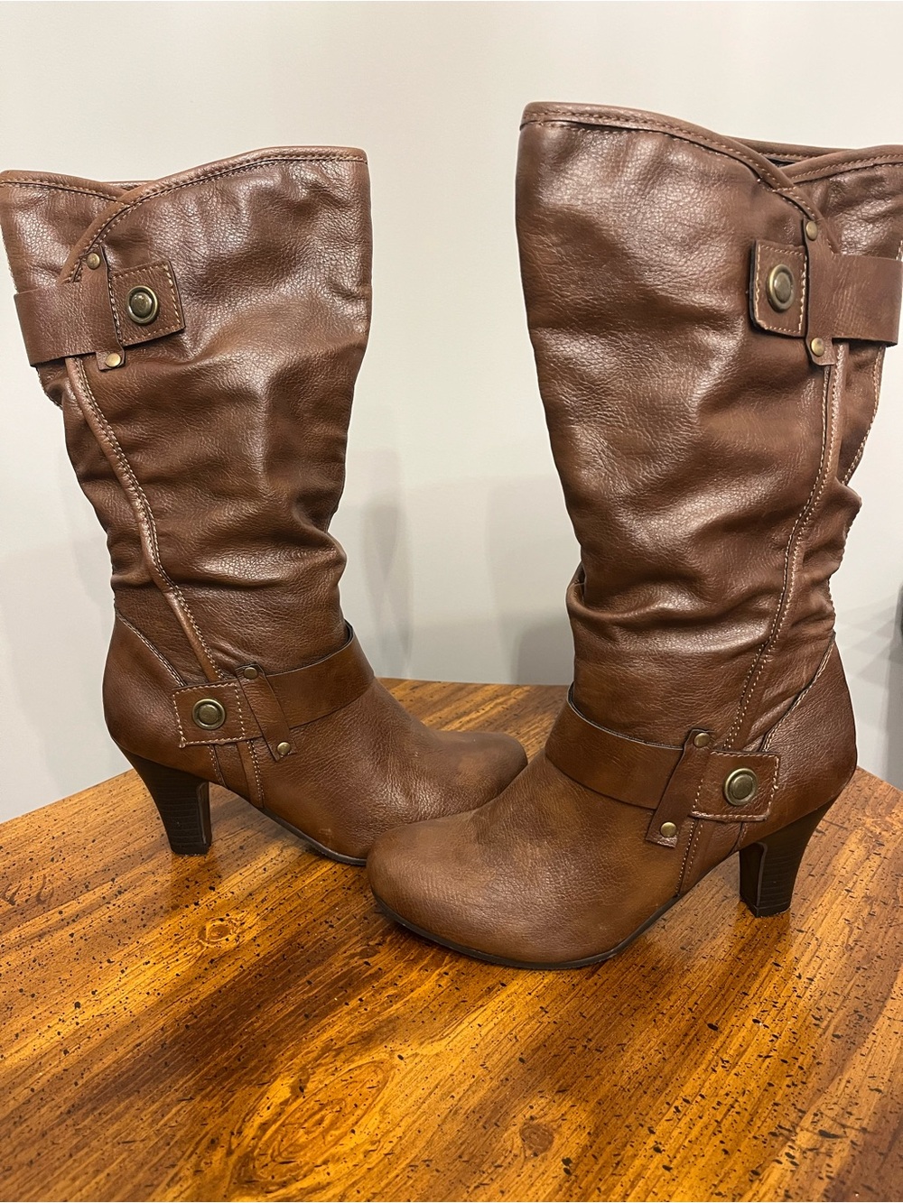 Brown Mid-Calf Heeled Women's Boots Size 6